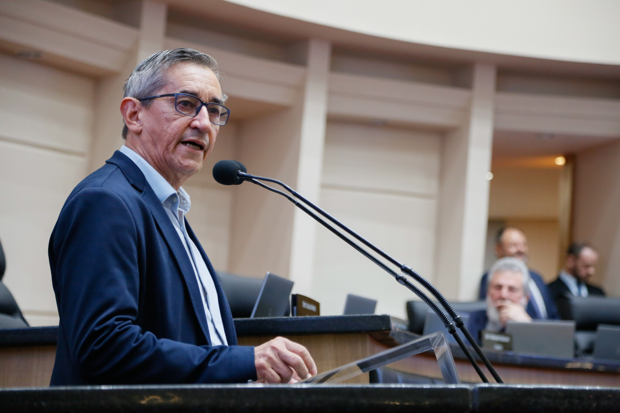 Suspensa Sessão para manifestação do representante da COPEROESTE