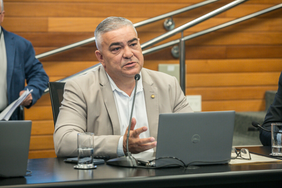- Deputado Sargento Lima (PL)