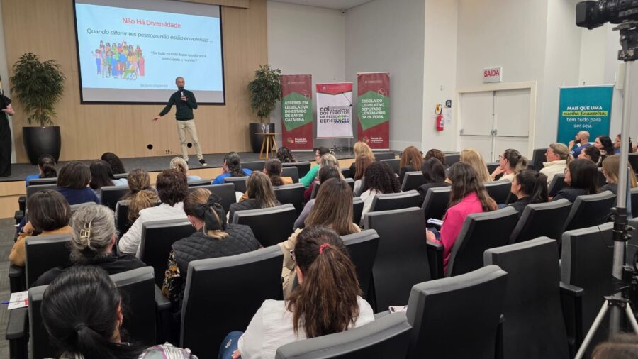 O seminário aconteceu no município de Braço do Norte.