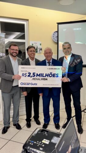 Oscar Gutz anuncia R$ 2,5 milhões para iniciar a construção da nova sede da Renal Vida no Alto Vale