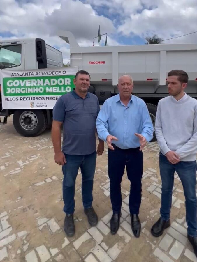 Oscar Gutz celebra conquista para Atalanta com entrega de nova caçamba