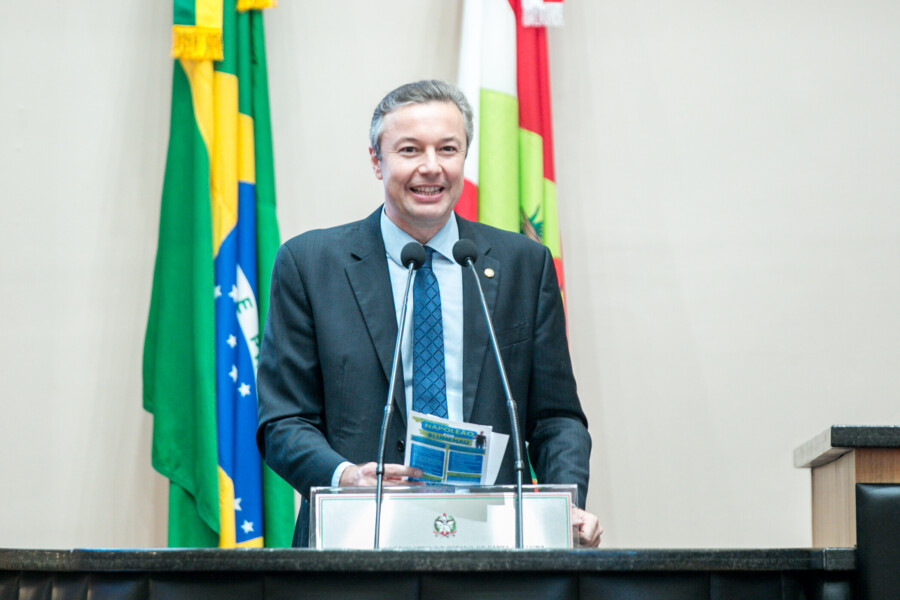 - Deputado Napoleão Bernardes (PSD)