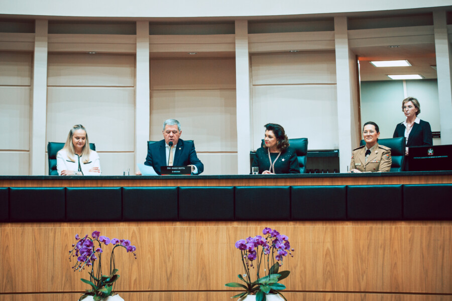 - Vanessa Cavallazzi - Procuradora Geral de Justiça de Santa Catarina- Deputado Mário Motta (PSD) - Marilisa Boehm - VICE - GOVERNADORA SC - Clarissa Dias Soares - Tenente Coronel PM - Comandante do 22º BPM da Capital.