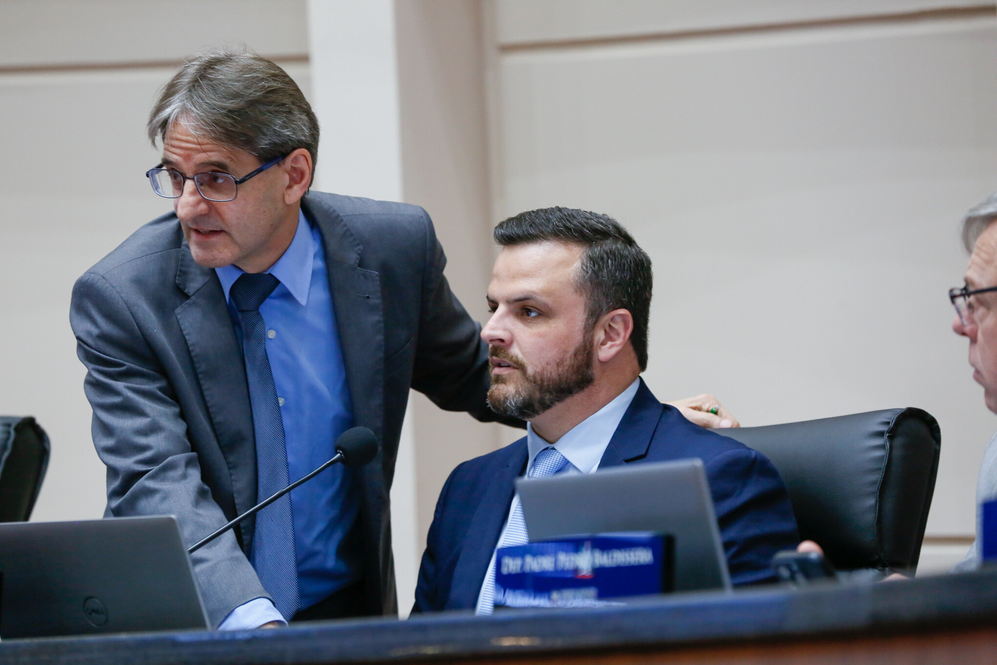 - Deputado Neodi Saretta (PT) 	- Deputado Lucas Neves (Podemos)