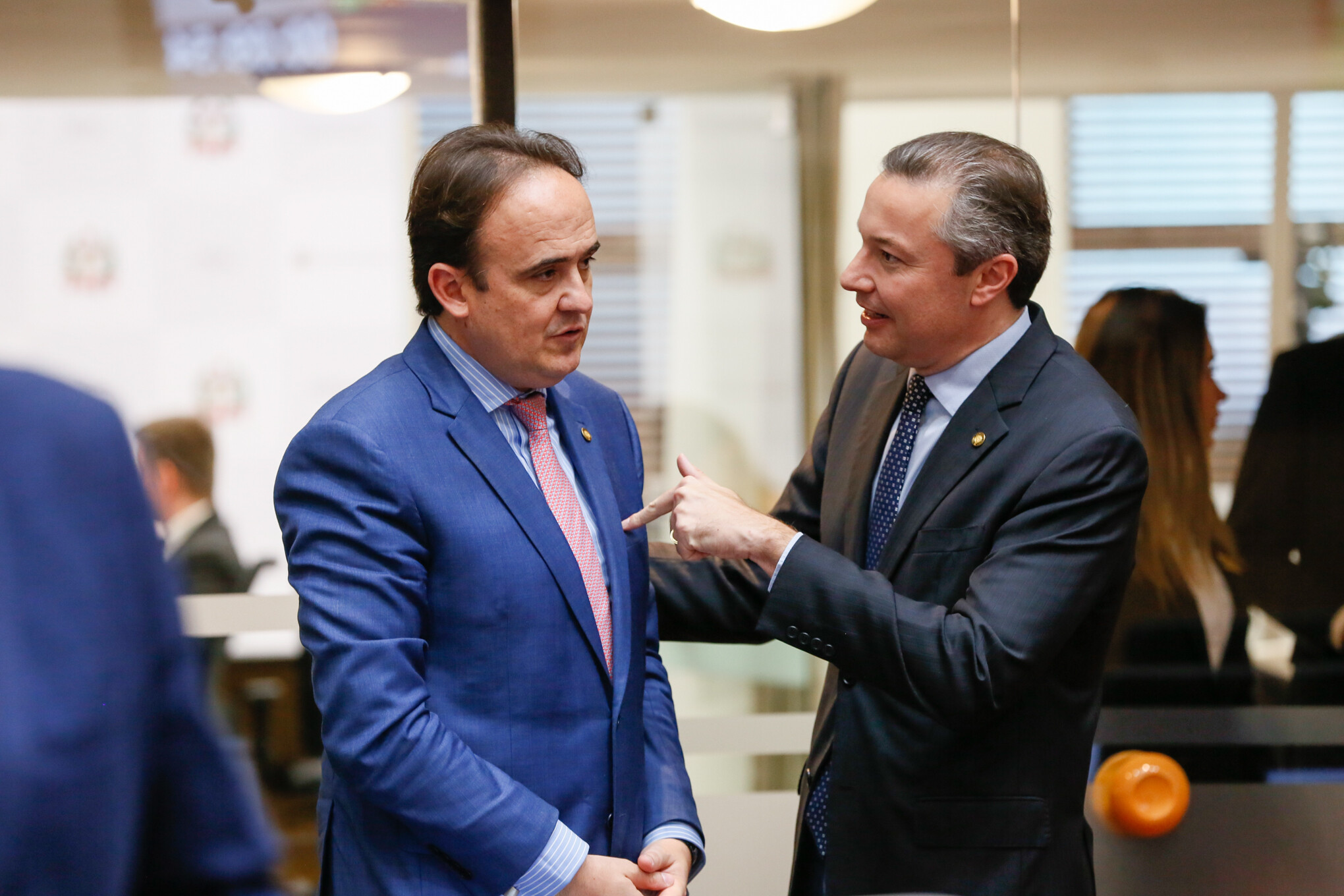 - Deputado Carlos Humberto (PL)
 - Deputado Napoleão Bernardes (PSD)