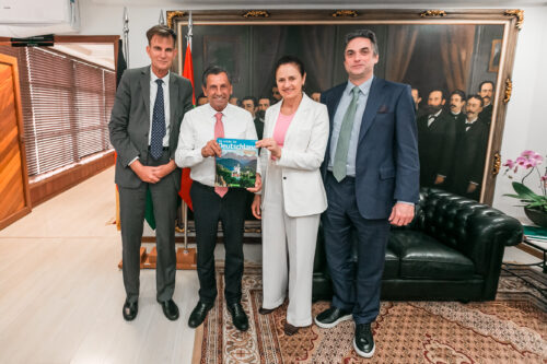 Cônsul-geral da Alemanha faz visita institucional à Assembleia