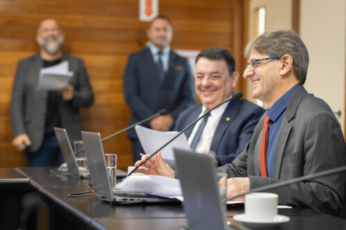 - Deputado Mauricio Peixer (PL)	
 - Deputado Neodi Saretta (PT)