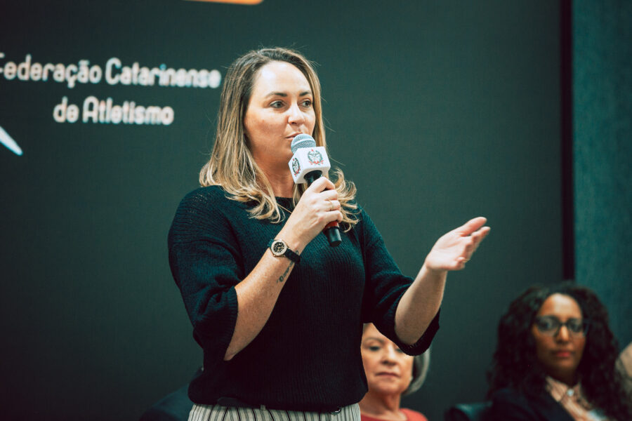 Presidente da Federação Catarinense de Atletismo, Daiana Gamboa