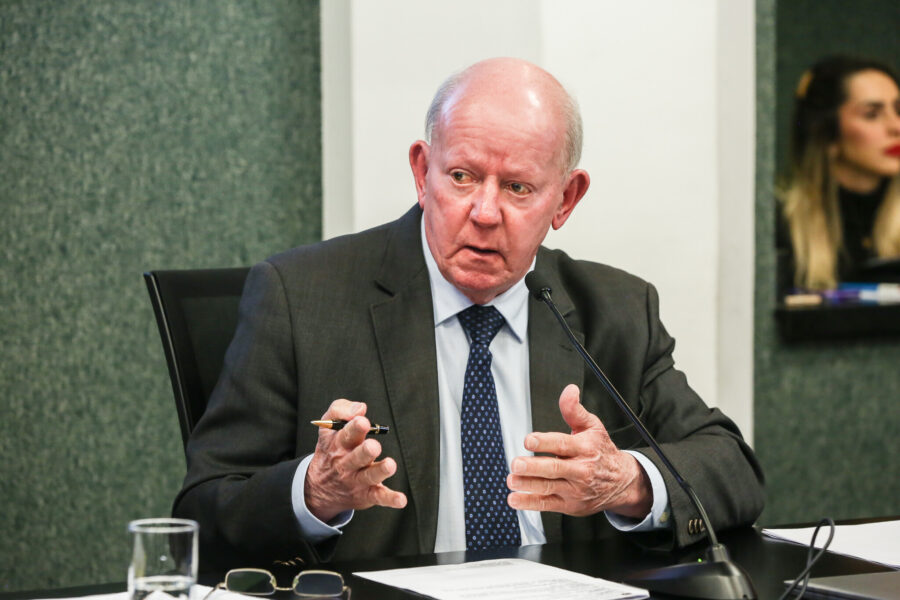 Deputado Marcos Vieira.