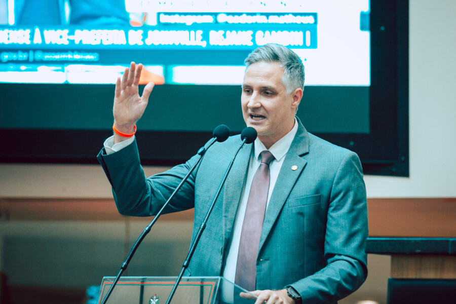- Deputado Matheus Cadorin (NOVO)