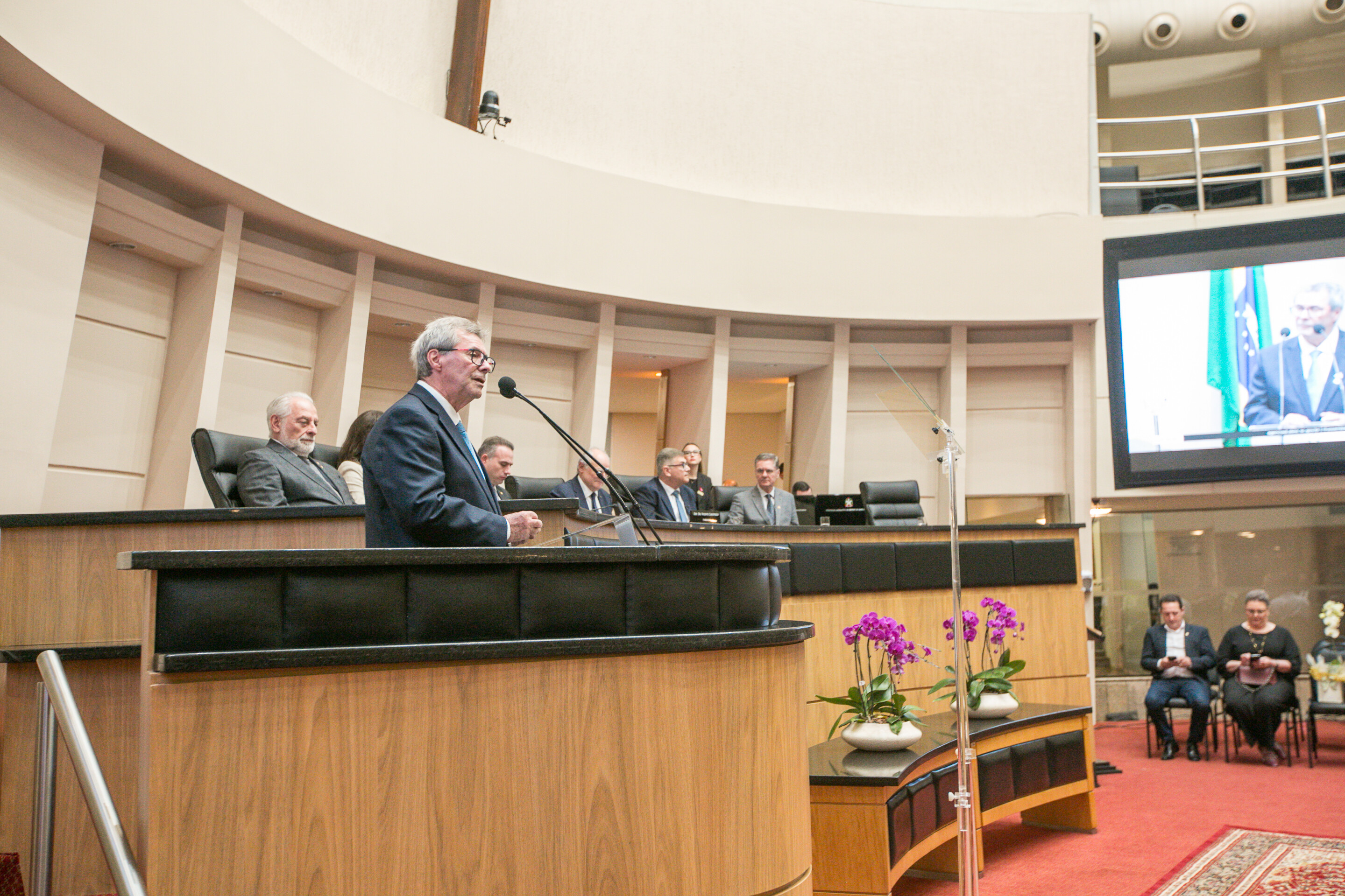 - Dr Vanio Lisboa - Presidente do Sindicato dos Médicos do Estado de Santa Catarina (SIMESC)