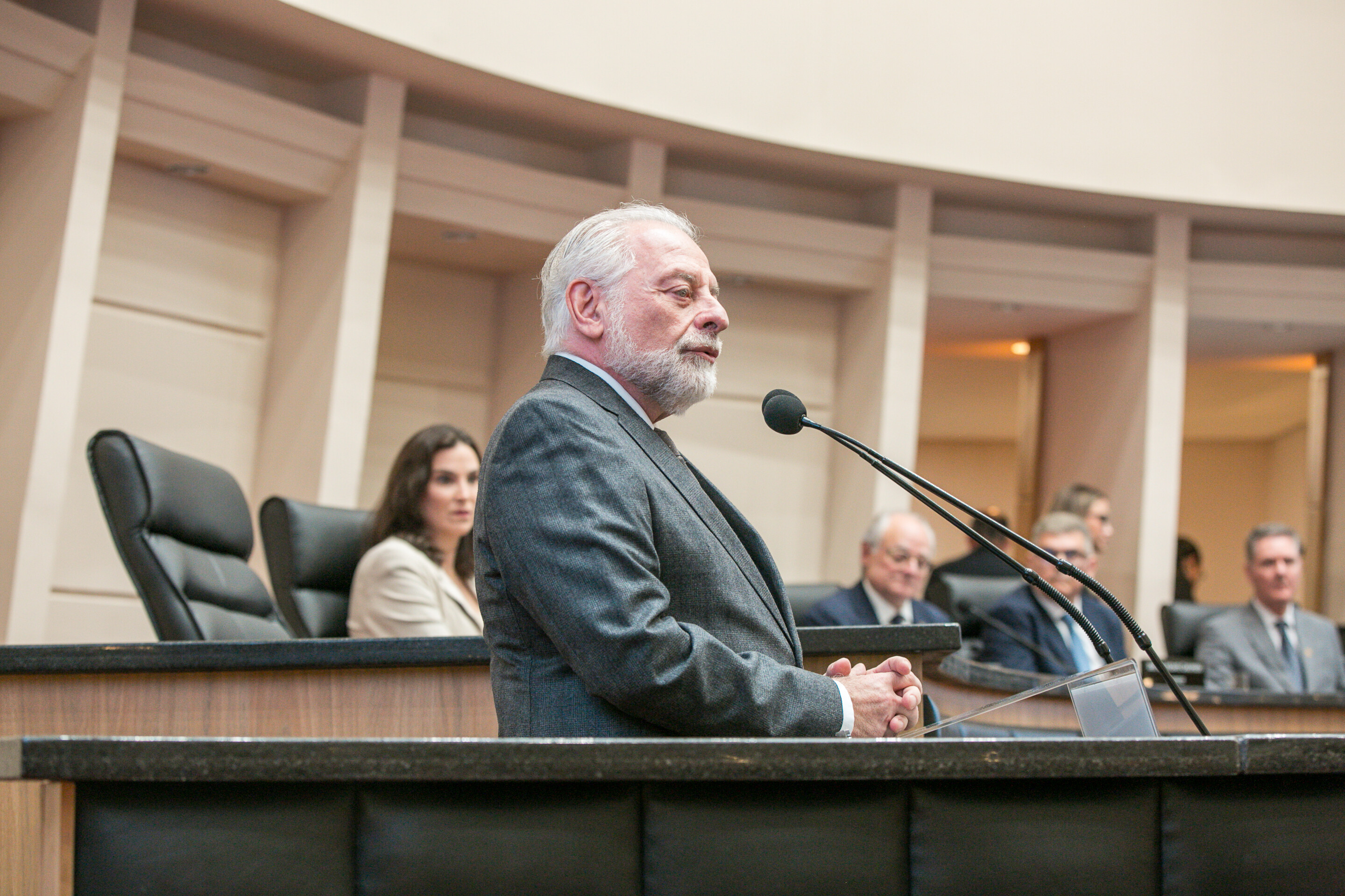 - Dr. Anastácio Kotzias Neto - Presidente da ACAMESC.
