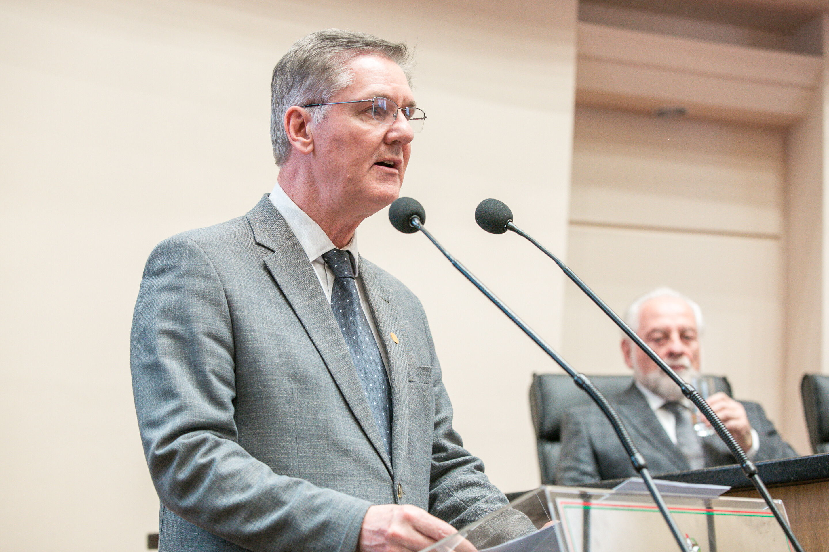 - Dr. André Sobierajski dos Santos  Presidente da Associação Catarinense de Medicina (ACM)