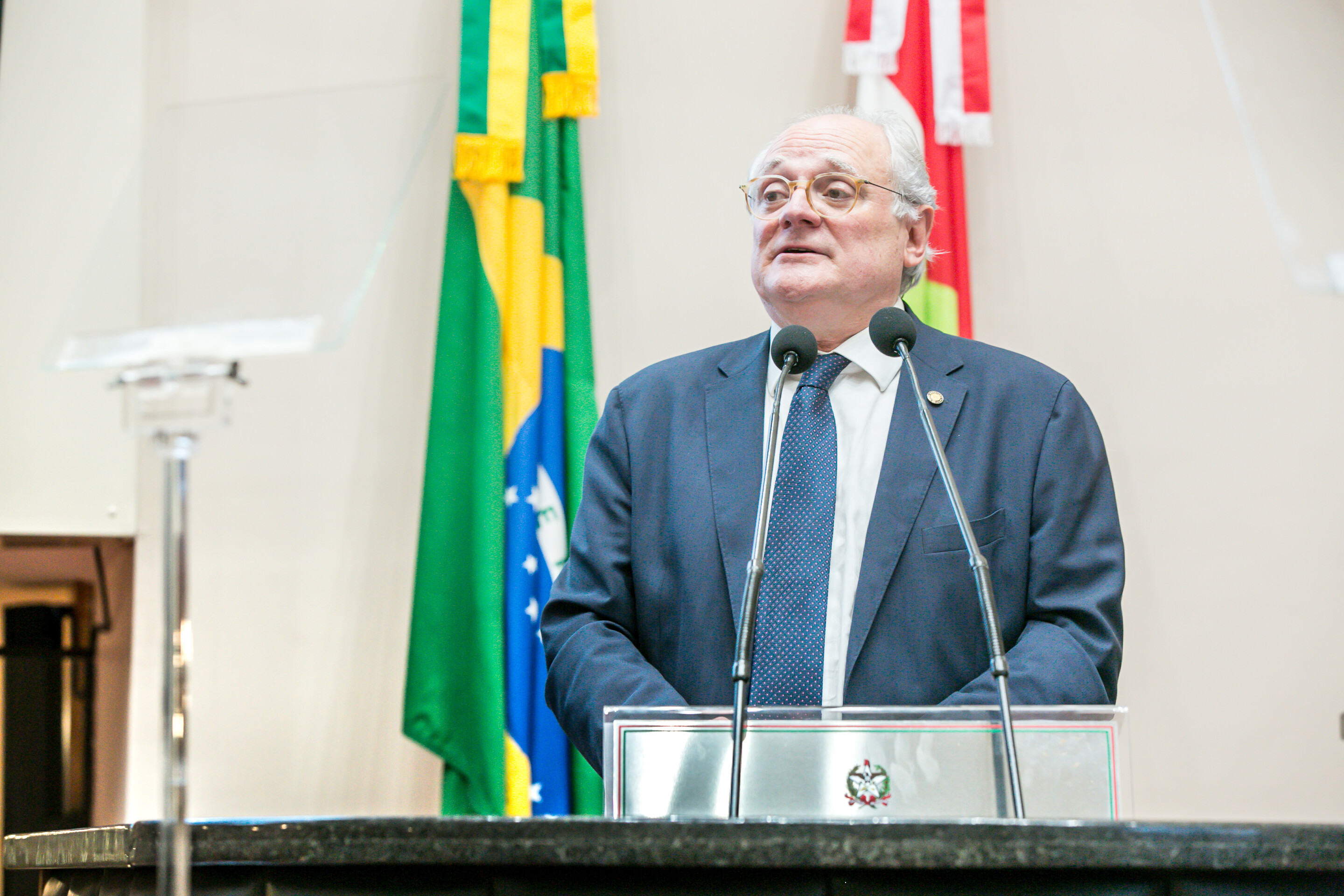 - Deputado Dr. Vicente Caropreso (PSDB)