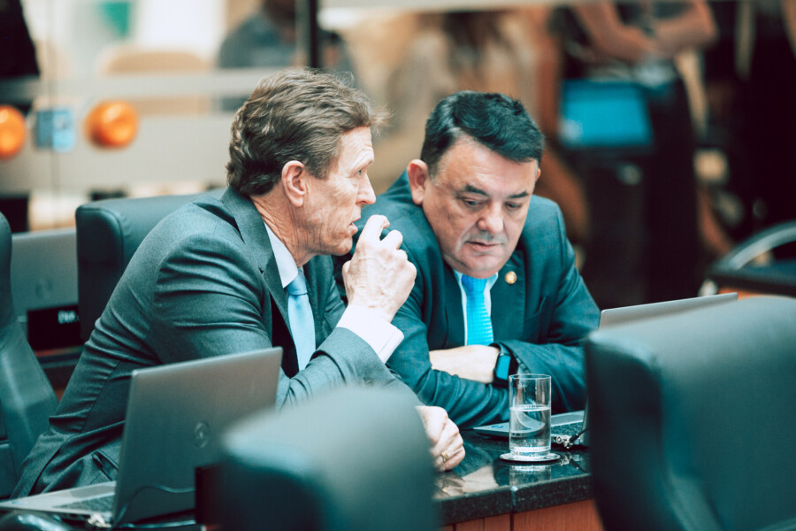 - Deputado Volnei Weber (MDB)
 - Deputado Maurício Peixer (PL)