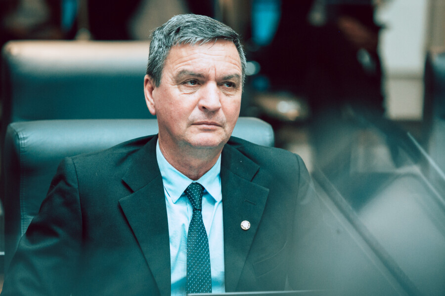 - Deputado Adilson Girard (MDB)