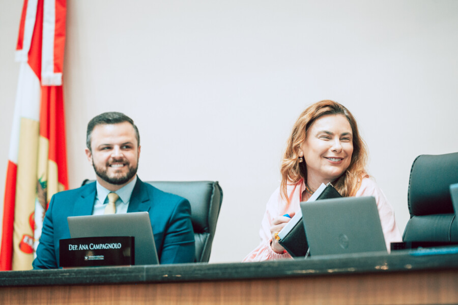 - Deputado Lucas Neves (Podemos) 	
- Deputada Paulinha (Podemos)