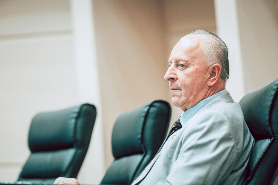 - Deputado Oscar Gutz (PL)