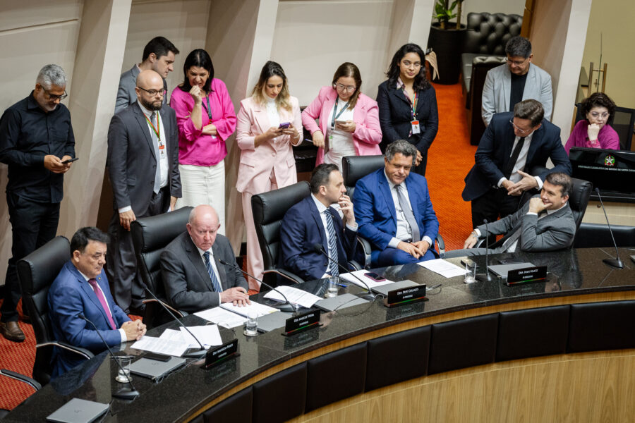 Reunião da Comissão de Finanças desta terça-feira (21)