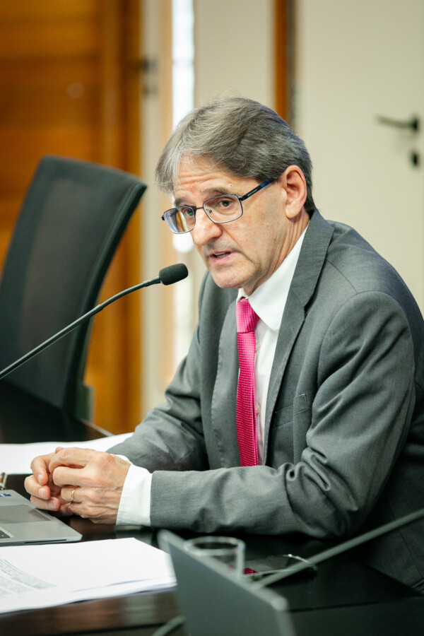 - Deputado Neodi Saretta (PT)