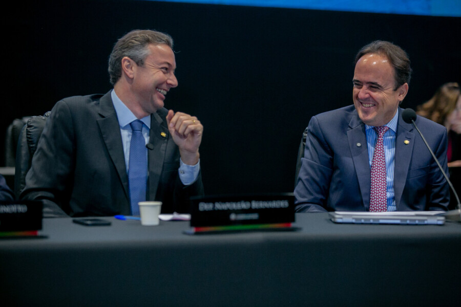 - Deputado Napoleão Bernardes (PSD) 	
 - Deputado Carlos Humberto (PL)