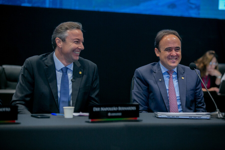 - Deputado Napoleão Bernardes (PSD) 	
 - Deputado Carlos Humberto (PL)