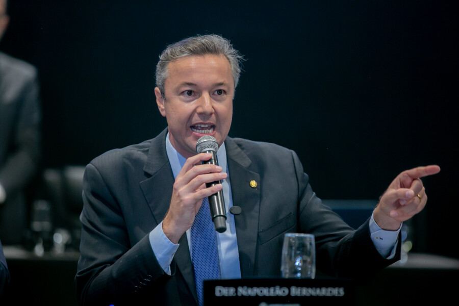 - Deputado Napoleão Bernardes (PSD)