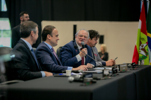 - Deputado Dr. Vicente Caropreso (PSDB)