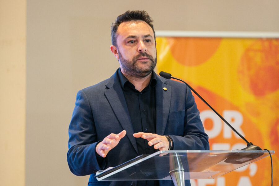 Deputado Marcius Machado.