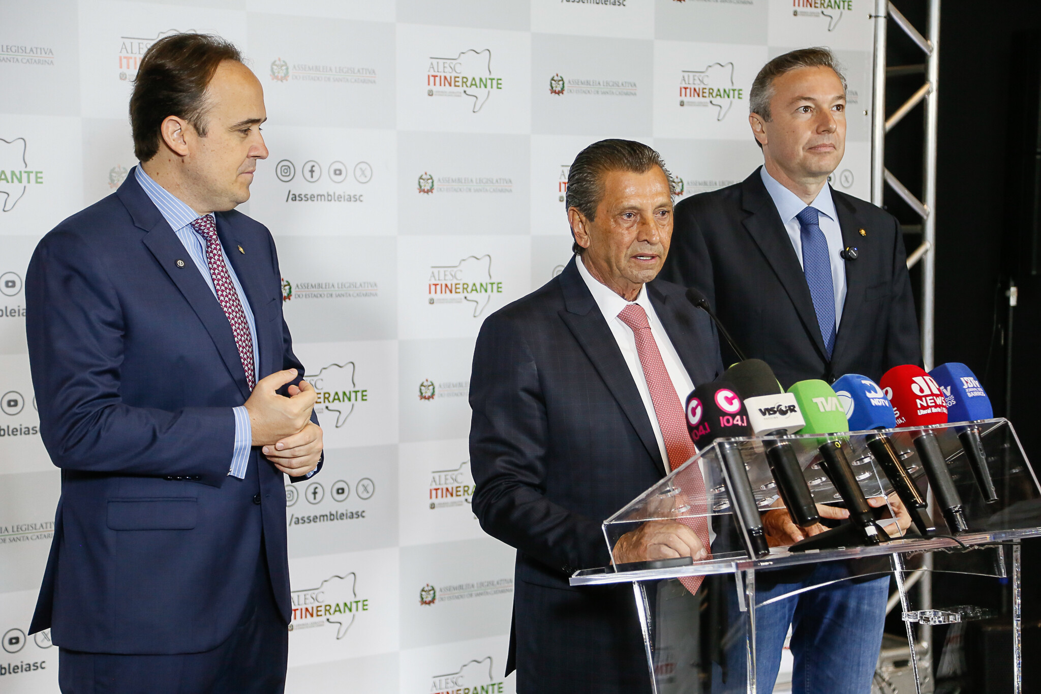 - Deputado Carlos Humberto (PL) - Deputado Napoleão Bernardes (PSD) 	

 - Deputado Julio Garcia (PSD)