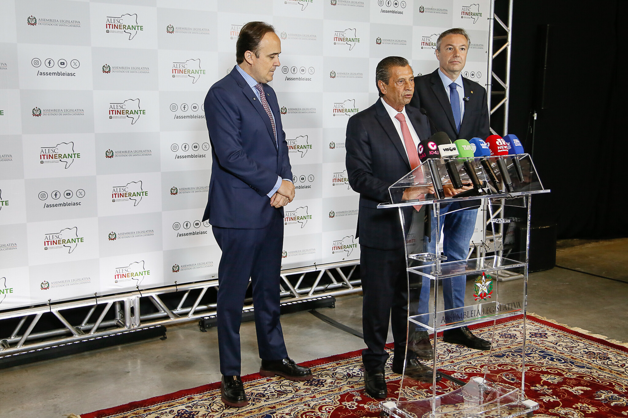 - Deputado Carlos Humberto (PL) - Deputado Napoleão Bernardes (PSD) 	

 - Deputado Julio Garcia (PSD)