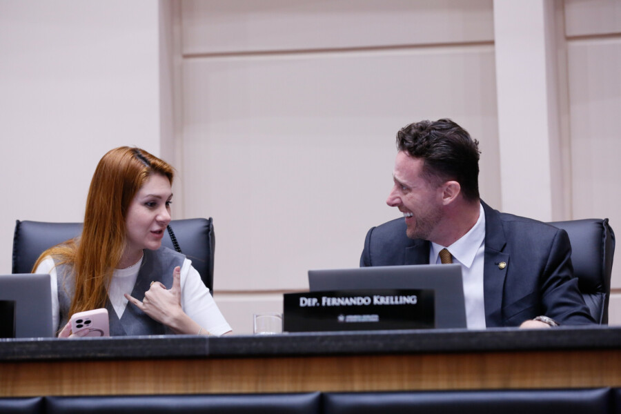 - Deputada Ana Campagnolo (PL) - Deputado Fernando Krelling (MDB)