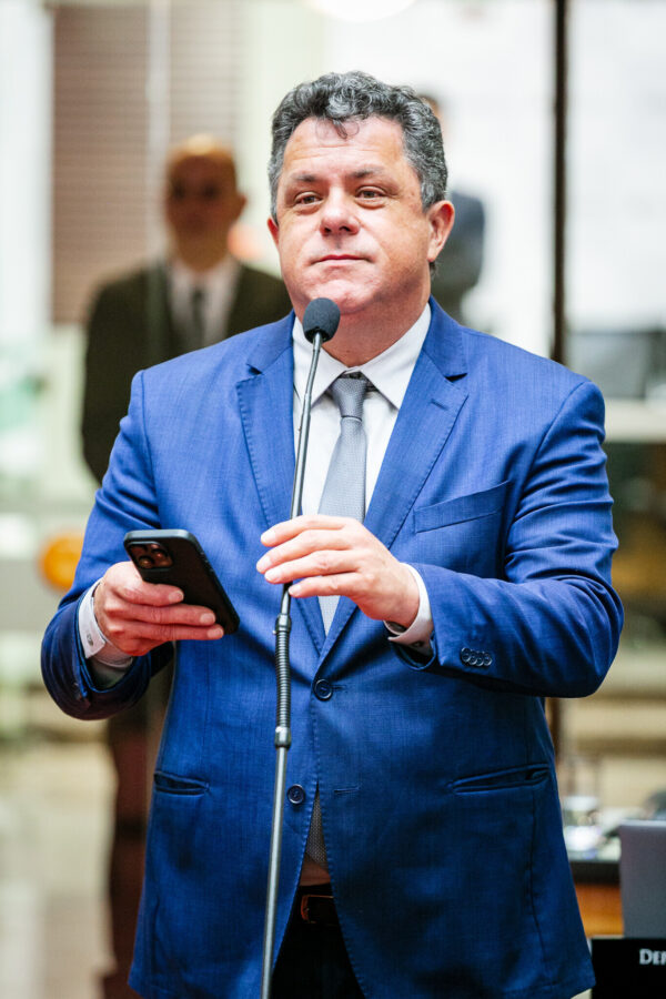 - Deputado Ivan Naatz (PL)
