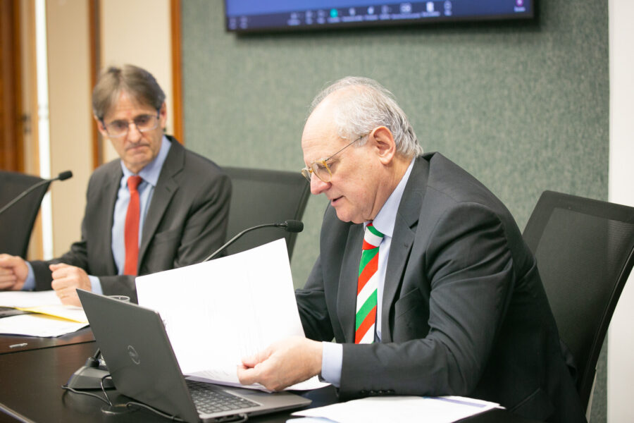 - Deputado Neodi Saretta (PT) 	
 - Deputado Dr. Vicente Caropreso (PSDB)