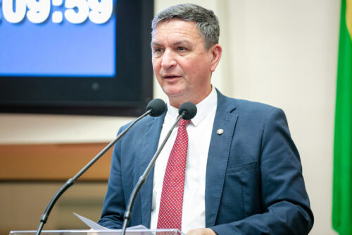 - Deputado Adilson Girard (MDB)