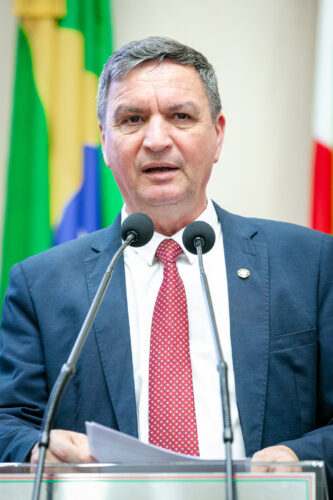 - Deputado Adilson Girard (MDB)