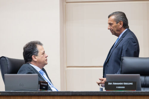 - Deputado Rodrigo Minotto (PDT) 
- Deputado Julio Garcia (PSD)