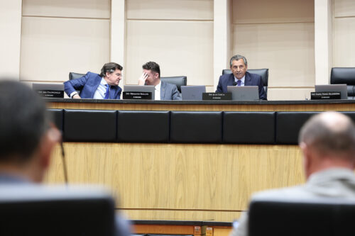 - Deputado Jair Miotto (União) 	 - Deputado Fernando Krelling (MDB) 	 - Deputado Julio Garcia