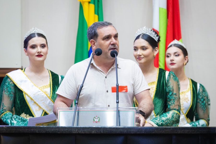 - ALMIDES ROBERG SILVA DA ROSA -Prefeito de Santa Rosa do Sul (SC)