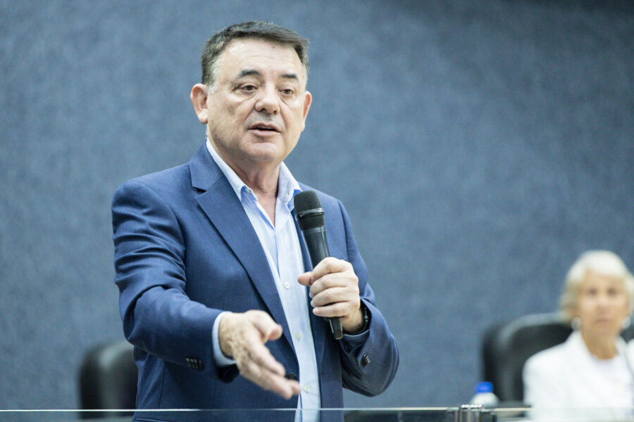 Deputado Maurício Peixer.