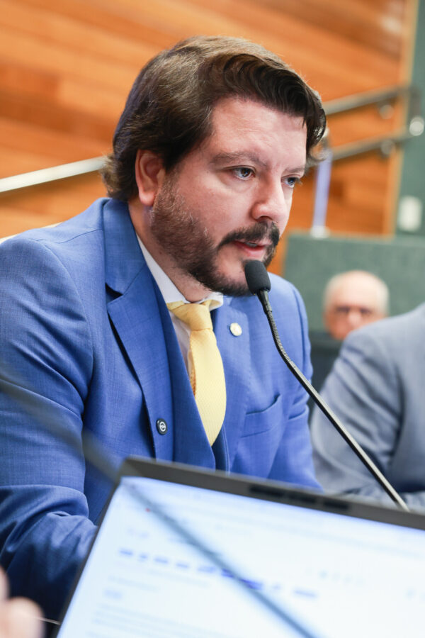 - Deputado Alex Brasil (PL)