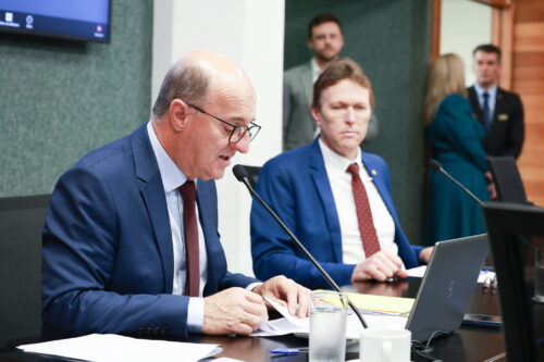 - Deputado José Milton Scheffer (PP)
 - Deputado Volnei Weber (MDB)
