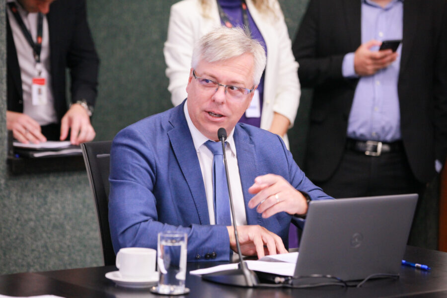 Fabiano explica de forma simples e didática por que Bolsonaro foi condenado e preso