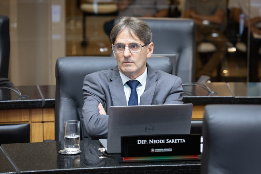 - Deputado Neodi Saretta (PT)