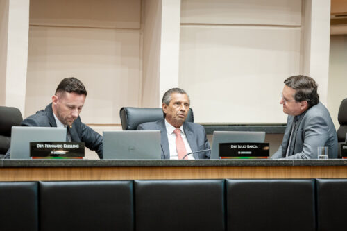 - Deputado Fernando Krelling (MDB)
- Deputado Julio Garcia (PSD) - Deputado Jair Miotto (União)