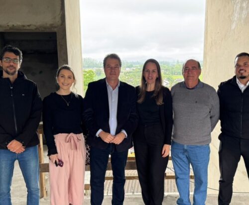 Minotto acompanha obras de ampliação do Hospital São Judas Tadeu, de Meleiro