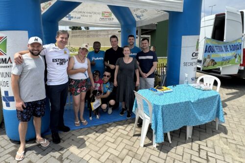 Deputado Rodrigo Minotto participa da Feira de Adoção e Mutirão de Castração em Criciúma