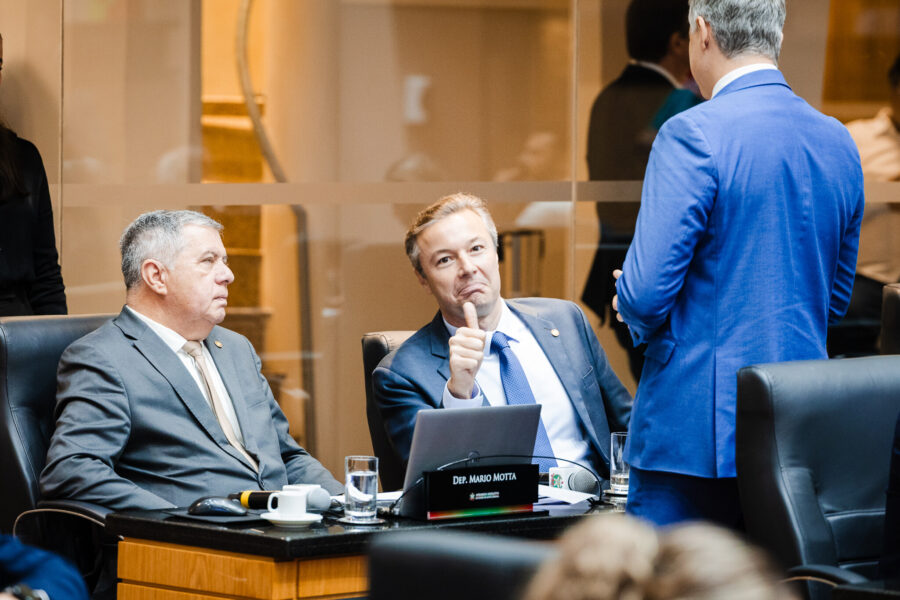 - Deputado Mário Motta (PSD)
- Deputado Napoleão Bernardes (PSD)