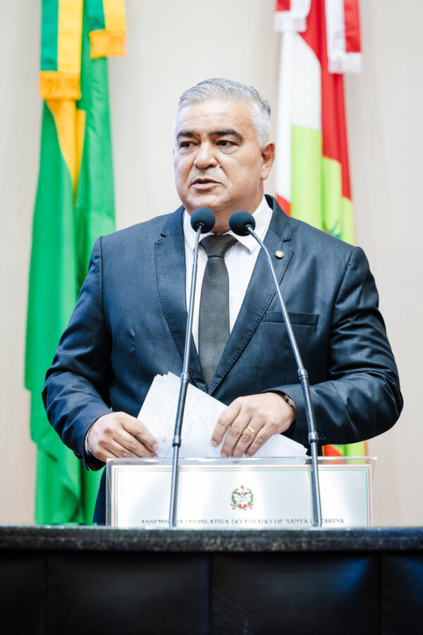 - Deputado Sargento Lima (PL)