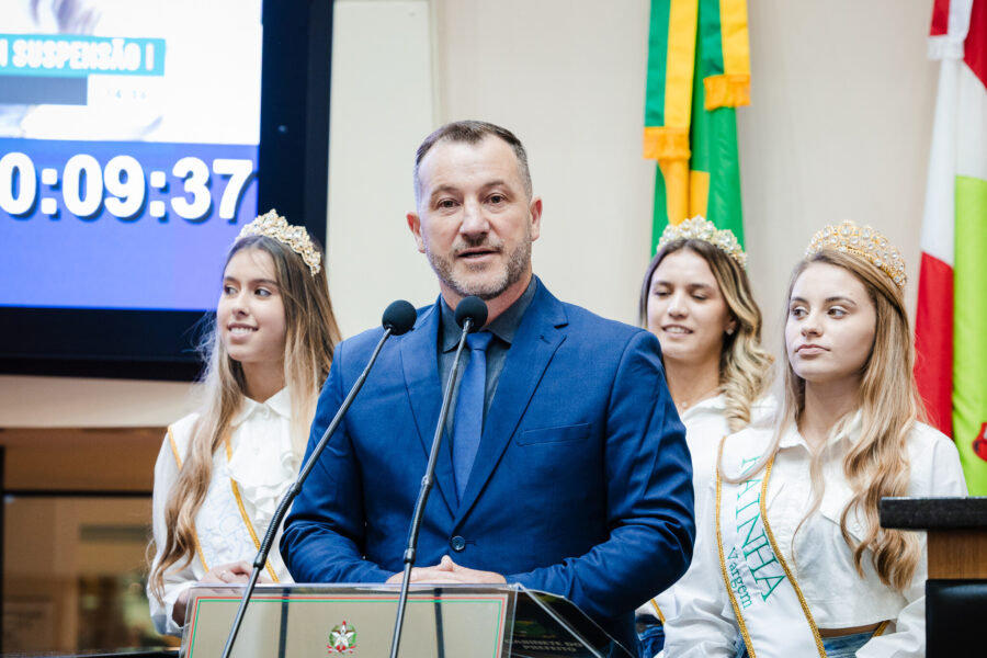 - Nelson Gasperin Junior - -Prefeito de Vargem Santa Catarina.